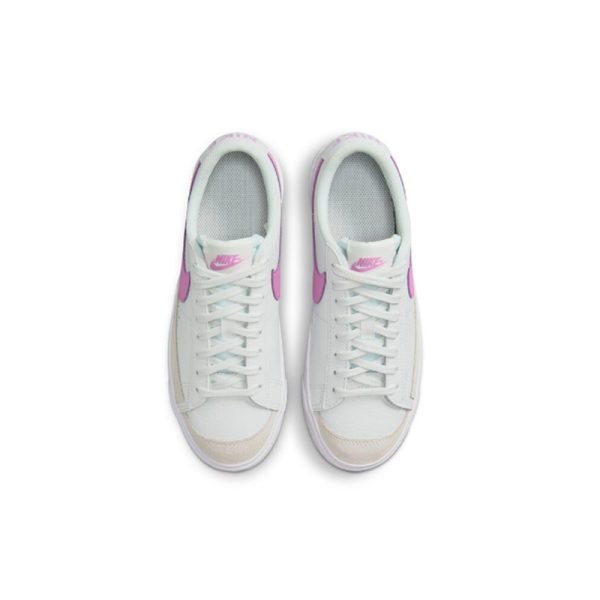 Zapatillas-Nike-Blazer-Low-77-DA4074-119-color blanco color mora