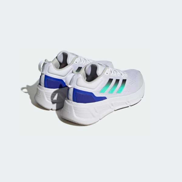 Zapatillas-Adidas-Questar-HP2437-openshopperu-color blanco con rayas color azul y verde